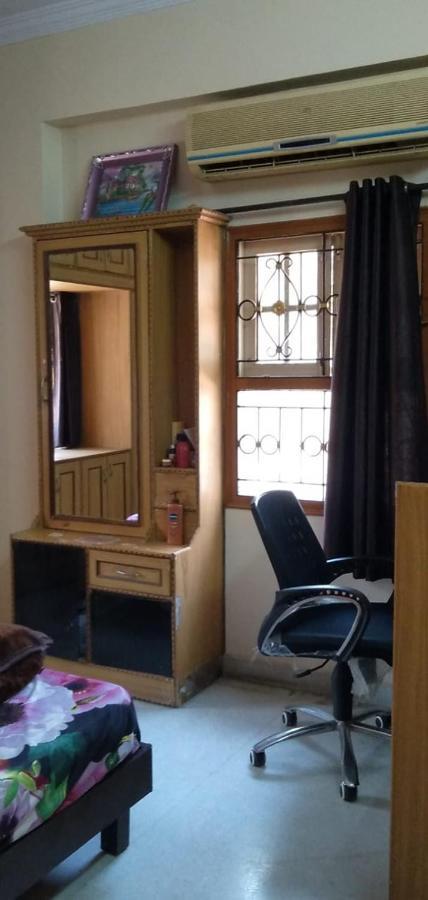 Srinivas Nilayam Apartment ไฮเดอราบัด ภายนอก รูปภาพ